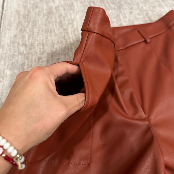 Pretty Leather Red Pants - Picture 4 of 8